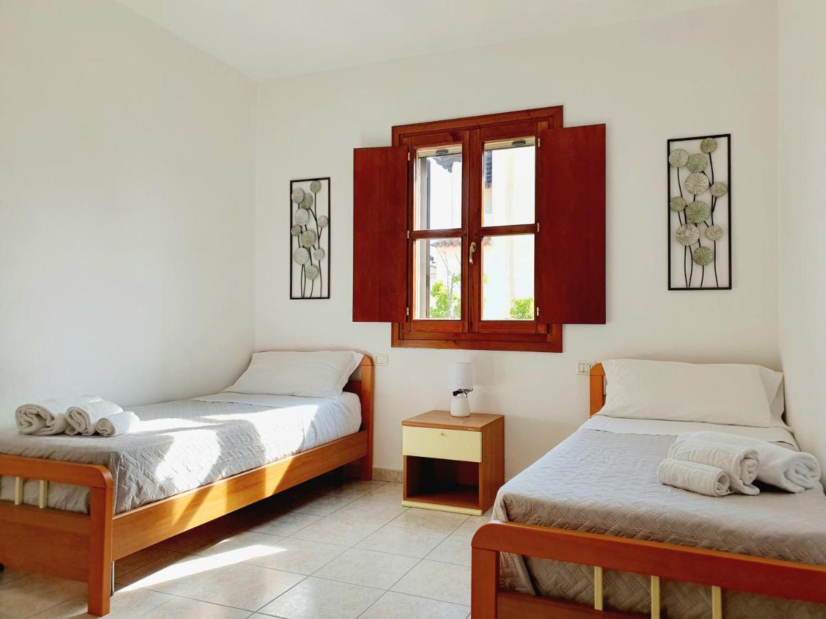 Casa Mara Villa Cala Liberotto Exterior photo
